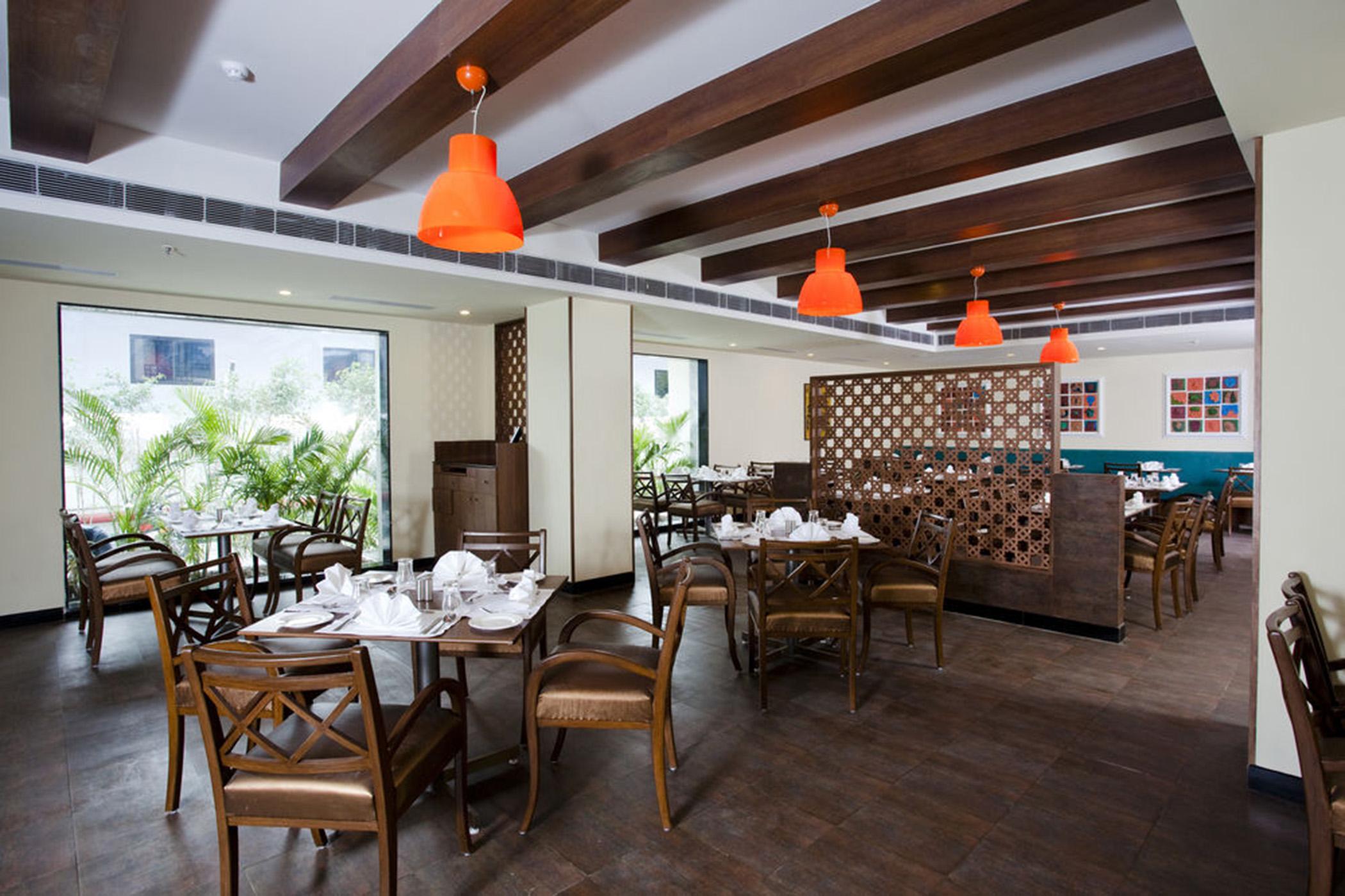 Lemon Tree Hotel, Indore Exteriör bild