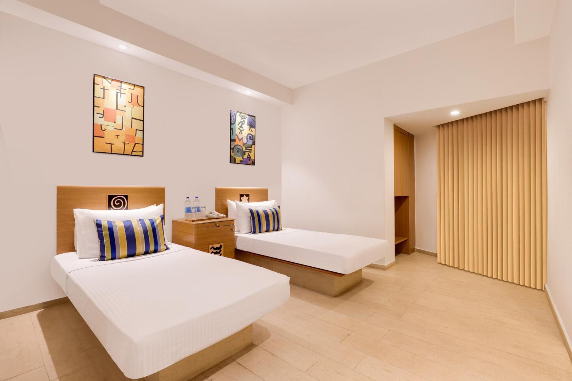 Lemon Tree Hotel, Indore Exteriör bild