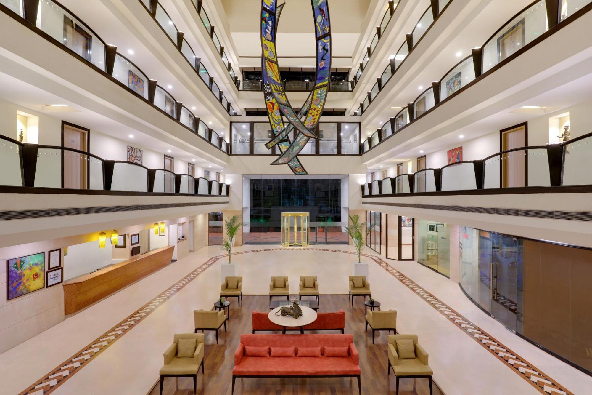 Lemon Tree Hotel, Indore Exteriör bild