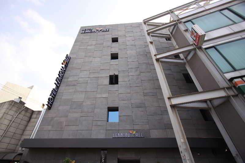 Lemon Tree Hotel, Indore Exteriör bild